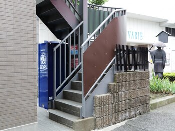 キャンアイドレッシー 草加店(Can I Dressy)/階段