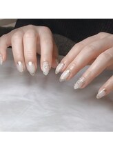 ネイルルーム オルポノ(Olupono)/ホワイトネイルデザイン