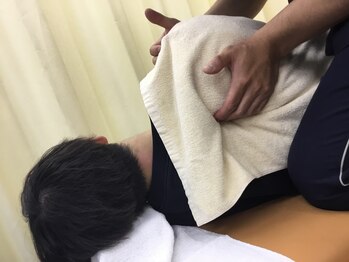 むらかみ整骨院鍼灸院 富野荘/肩こりに肩甲骨はがし