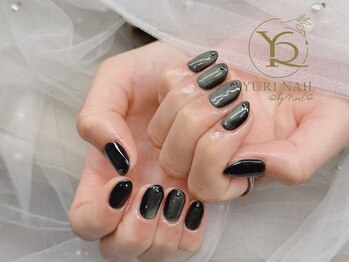 ユリナリタ(YuRi Narita)/