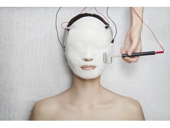 リポン(RIPON)の写真/黒ずみ・開き毛穴にサヨナラ!エンビロン高濃度ビタミンAの力。
