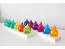 グラサヴォーグ 堺なかもず店の雰囲気（CAMES12色のカラーの配列から、現在の心理状況を分析）