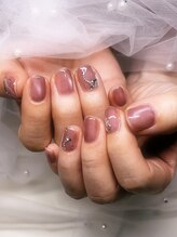 ちゅるん系マグネットネイル