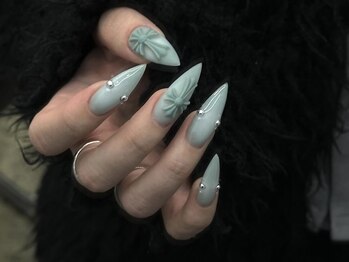 ミュウミュウ(miumiu)/春ネイル