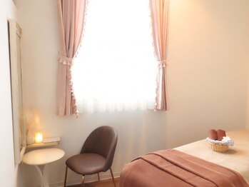 リラクゼーション メルシー(Relaxation Merci)の写真/ブライダル前の特別ケアから、疲れた肌と心を癒す日常のエイジングケアまで《マドンナスキンフェイシャル》