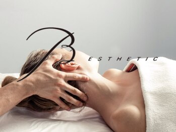 ビー エステティック(B ESTETIC)の写真/肌質改善フェイシャルに当店自慢のネックデコルテマッサージのついた贅沢なひと時を…◎首肩のコリ改善にも