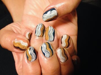 ブランシュ 藤沢(Blanche)/オーダーメイドネイル 波模様