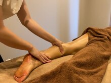 心地よい圧をかけてのもみほぐしで日頃の疲れを解消*