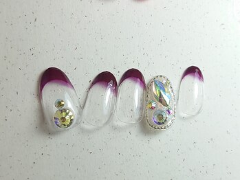 ネイルプラータ(Nail Plata)/フレンチビジューネイル【8980】