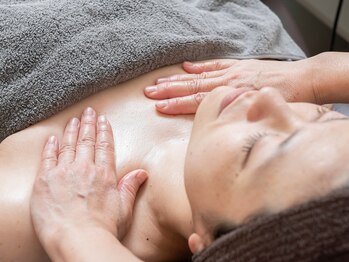 パールフェイスエステ ルペルル(PEARL FACE ESTHE la perle)/デコルテケア