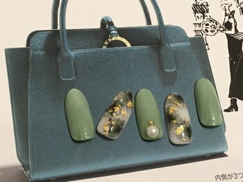 お気軽ビューティエーヴィヒ(Ewig)/11月キャンペーンネイル☆