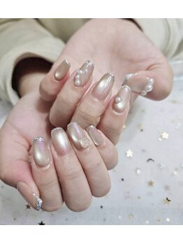ビュービー ネイル(Beaubie Nail)の写真/《パラジェル導入》上品も可愛いも叶う＊水光感溢れるマグネットが好評◎様々なシーンに合わせたネイルを♪