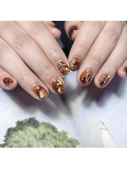 ブラウン/インク/秋ネイル