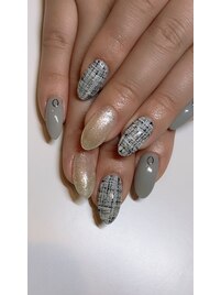 ツィードネイル