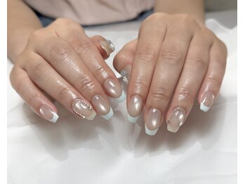 エラ(Ella)の写真/人気のちゅるちゅるマグネットも◎定額制コースで理想の指先を手に入れましょう♪Ellaで特別なひとときを☆