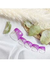 サロンR/上品斜めフレンチネイル