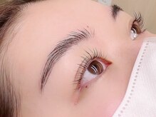 モストブリヤン(MOSTBURYAN)/まつ毛パーマと眉毛パーマ