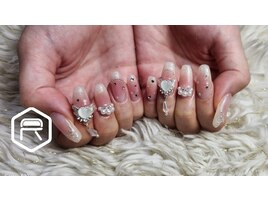 キラキラいっぱいネイル