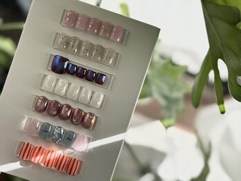ユージューネイルルーム(UJU nail room)の写真/いつ脱いでも自慢できる素足に《角質ケア+フットワンカラー90分¥11000》潤いを与えスパルーチェでふっくら!
