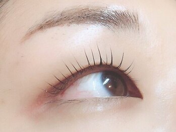 リナッシェンテビューティー(rinascente BEAUTY)の写真/自分の目に自信が持てなかった一重・奥二重さんも必見！まつ毛のお悩みお気軽にご相談ください★