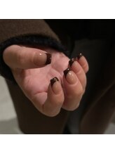 ウノ(uno)/フレンチネイル