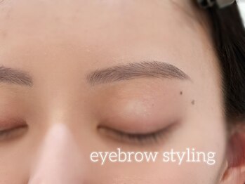 ライラ(LAYLA)/美眉スタイリング