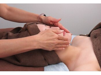 アントゥール 佐賀(ANTEUR)/