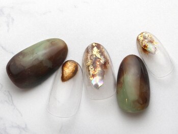 ジョイエ(joie)/個性派ニュアンスネイル♪