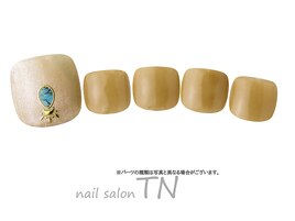8月フット5900円→オフ込4500円