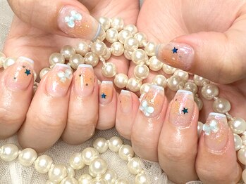 アルスネイル(Ars nail)の写真/《3席だけのプライベート空間♪》歴10年以上ベテランネイリスト揃いの実力派サロン☆Newパーツ随時入荷!!