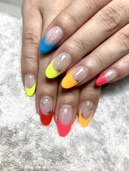 ラキネイル(LAKI Nail)/カラフルフレンチネイル