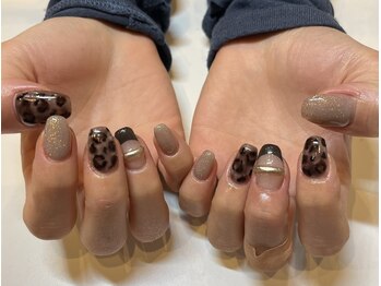 アールエム(Rm)/11月#ネイル