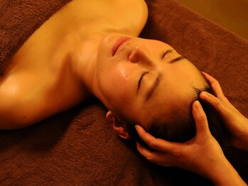 スゥー(ZZZ...)/【13】《施術》ヘッドマッサージ