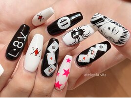 痛ネイル/キャラクターネイル