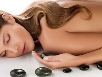 イデア(IDEA)/ホットストーンリンパマッサージ