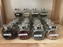 太陽と月/30種類のハーブ