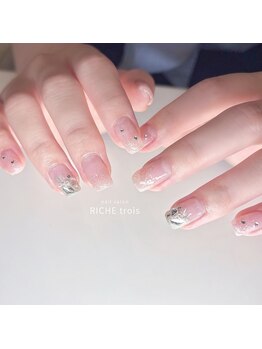 リッシュ トロワ(RICHE trois)/シンプルめオフィスネイル