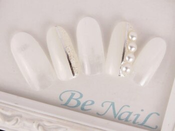 ビーネイル(Be NaiL)/ホワイトネイル