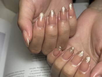 サロンドファン(salon de Fan)/ゴールドのラメ散らし