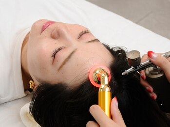 アメリ(Ameri)の写真/【30代からの育毛促進・頭皮ケア専門店!頭皮や髪にお悩みの方に*加齢によるボリューム/生え際/ハリコシに◎