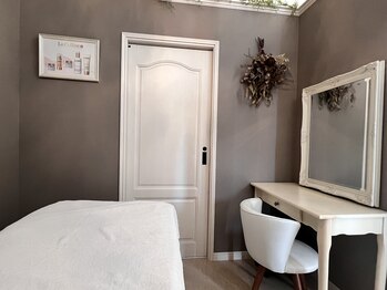 レポス トータルビューティサロン(Repos)/落ち着いた個室の施術空間