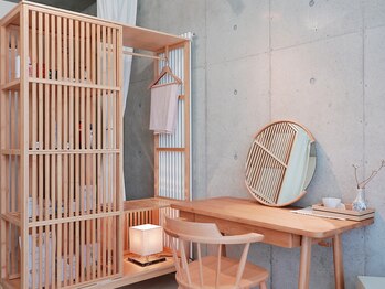 エメ(eme)/サロン店内