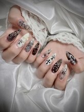 アミネイル(Ami Nail)/ワンホンガーリーネイル