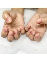 サロンドウイ(salon de OUI)/桃ネイル