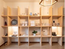 琶晶(WASHO)の雰囲気（ヒノキや焼成珊瑚など自然に囲まれた空間で、極上の癒し体験を♪）