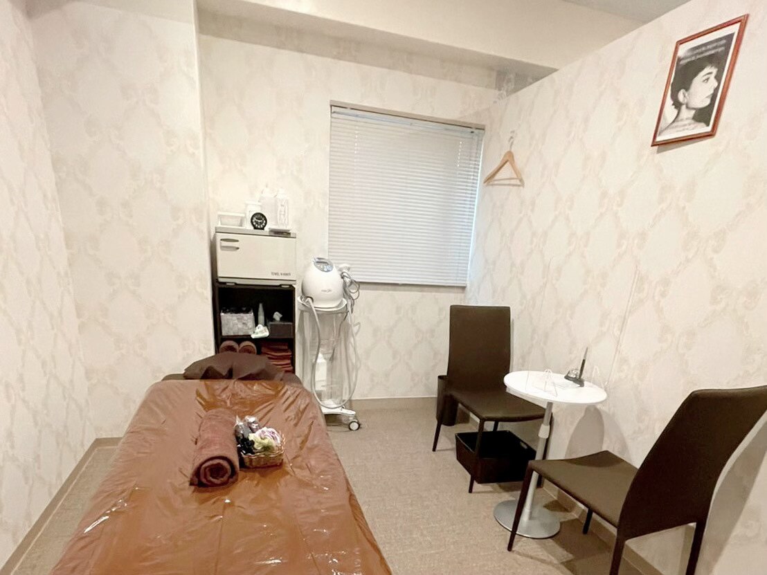 クイーン 札幌駅前店(Queen)｜ホットペッパービューティー