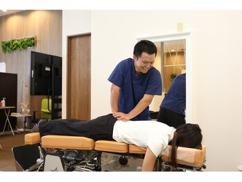 みなみ鍼灸整骨院 泉大津院の写真/【諦めていた腰痛を根本改善】慢性的、繰り返す腰痛に◇鍼灸×整体×ストレッチで根本からアプローチ◎
