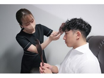 ドープ 新宿南口店(DOPE)の写真/個室空間で周りを気にせずに施術◇お仕事終わりや隙間時間に★似合わせ美眉スタイリングにリピーター多数!