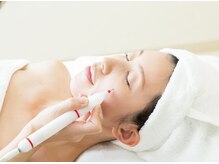 ブランシェ 野々市店 × 椿の雰囲気（大人気☆シミケア機器『REAGE　リアージュ』）