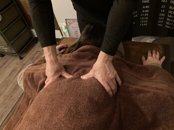 ヒールズ(HEALS)/「背中・肩甲骨のもみほぐし★」